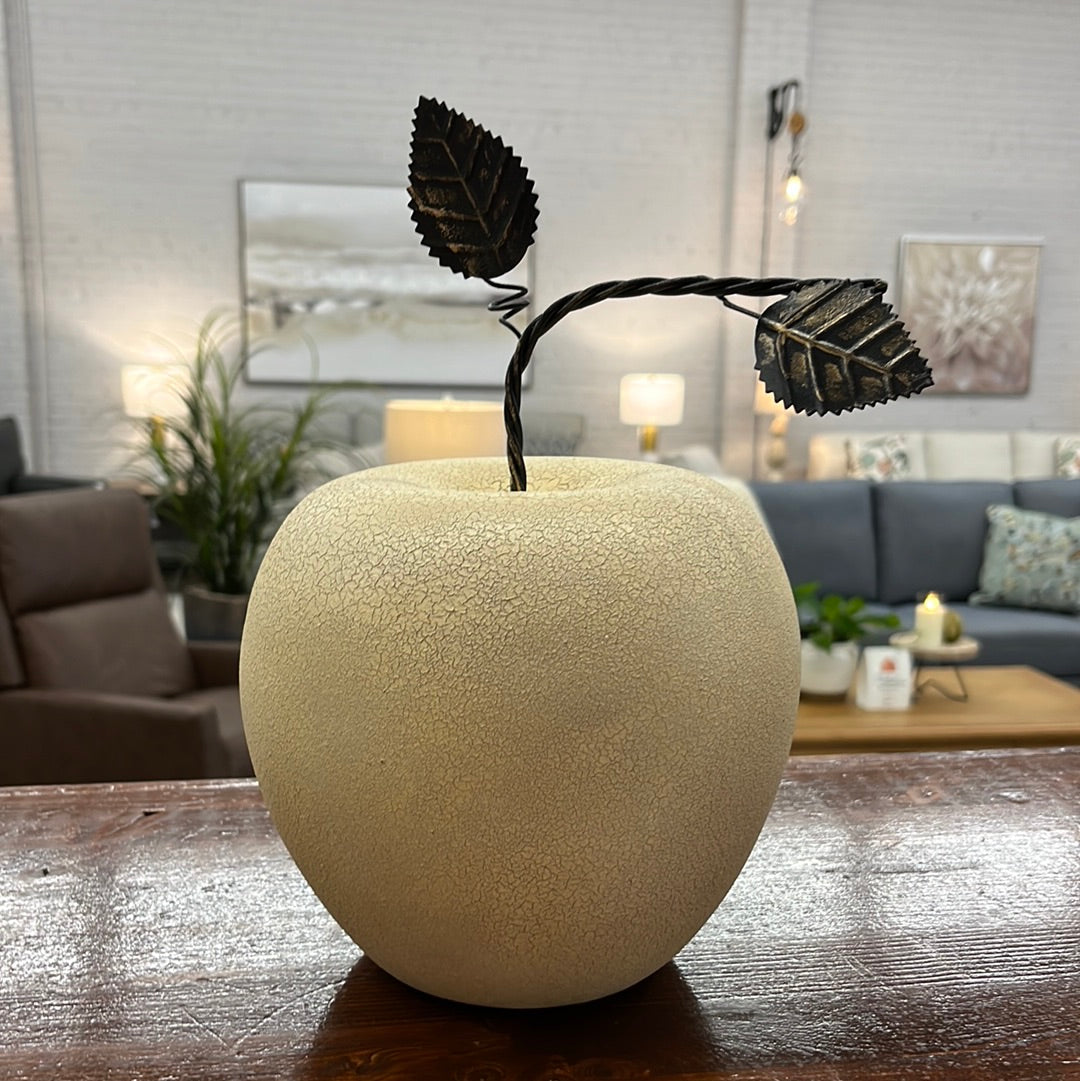 A2000381A BIDELIA APPLE SCULPTURE